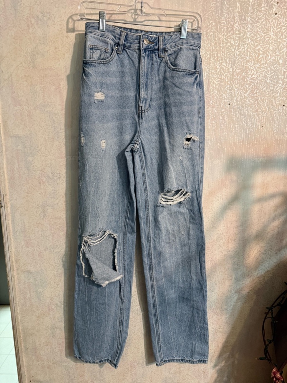 PacSun 90âs Boyfriend Light Blue High Waist Distressed Straight Jeans, Szâ 26x32